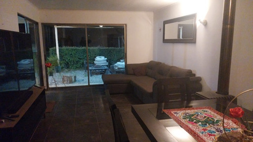Arriendo Casa En El Oliveto, Condominio Seguro