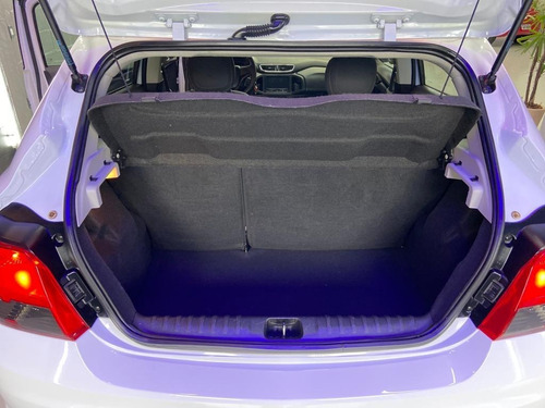 Imagem 12 de 15 de Gm / Onix 1.4 Ltz - Completo - Ipva 22 Pago - Novo !
