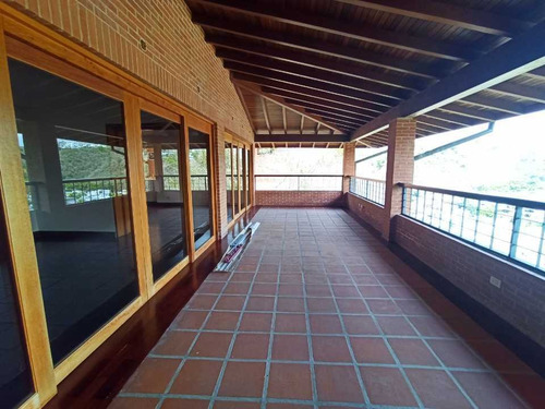 Imagen 4 de 26 de Casa En Venta En Caurimare Tepui De 420 Mts
