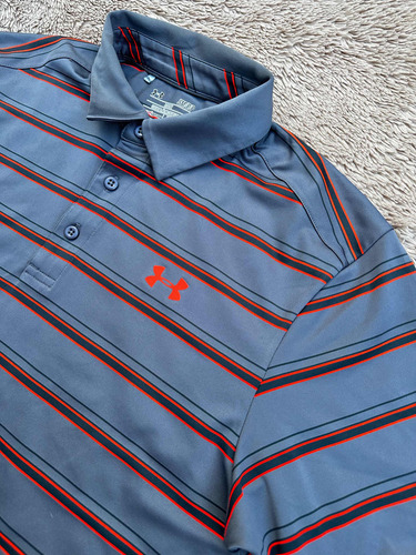 Playera Deportiva De Rayas Under Armour Talla S De Hombre (Usado)