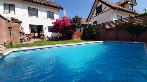 Casa En Venta, 4 Dormitorios Precio Rebajado