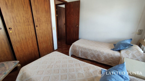 Imagen 30 de 30 de Apartamento En Península, 3 Dormitorios Más Dependencia