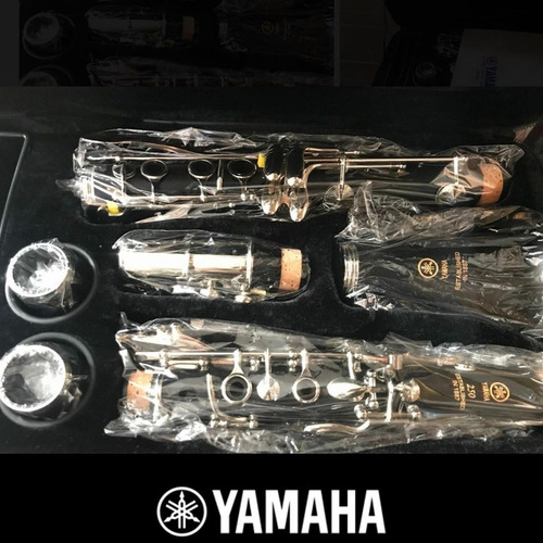 Imagen 3 de 4 de Clarinete Bb Yamaha Ycl-250/02