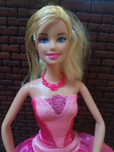 Barbie Muñeca Bailarina Zapatillas Mágicas Usada Mattel 2012 (Usado)