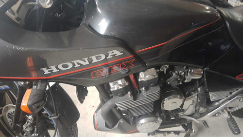 Imagem 3 de 7 de Honda Cbx 750