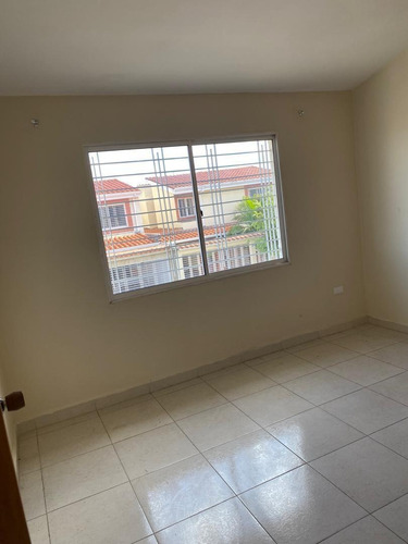 Imagen 7 de 9 de En Venta Lindo Townhouse En Res. Los Girasoles 04128676886