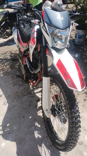 Cros Max 200 Rojo Con Blanco