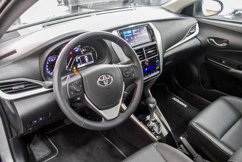 Toyota Yaris 1.5 16v Flex Sedan Xs Connect Multidrive