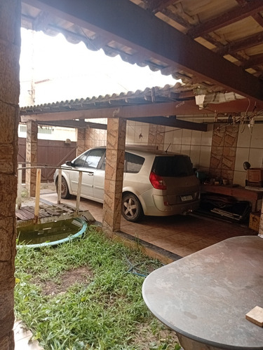 2 Quartos, 1 Suíte, Sala,cozinha, Banheiro, Varanda, Etc...