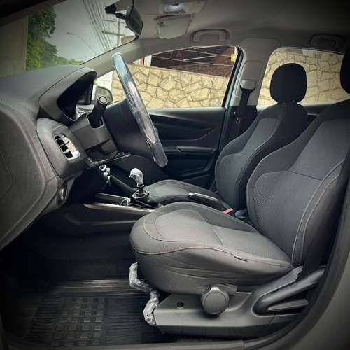 Chevrolet Onix 1.4 MPFI LT 8V FLEX 4P MANUAL