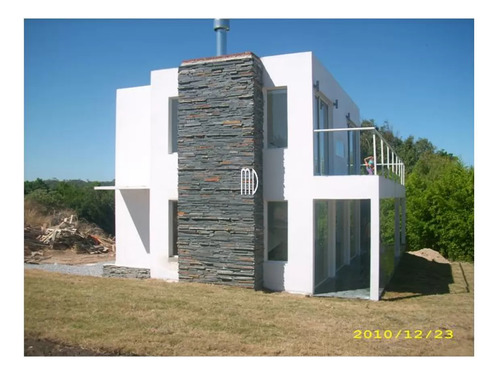 Espectacular Casa En Punta Piedra.ref : 5281