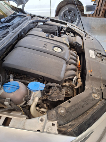 Volkswagen Jetta 2.5 Style Tiptronic At