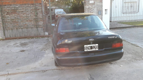 Ford Escort 1.6 Lx Plus Aa