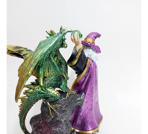 Mago Merlin / Cajado / Dragão / Luz Muda De Cor Na Pedra