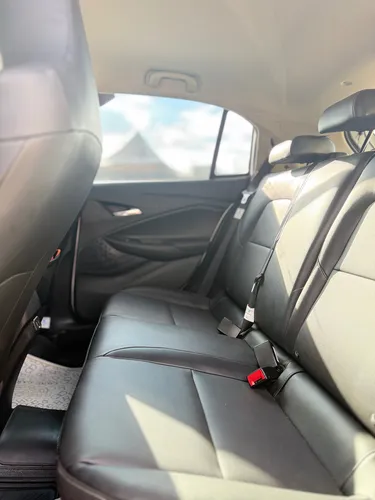 Chevrolet Onix 1.0T Premier Hatch At