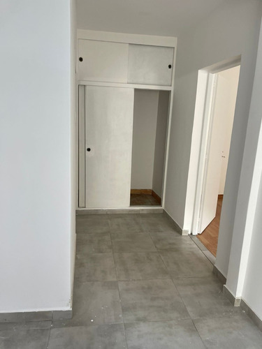 Imagen 9 de 18 de Depto Tipo Casa, Ph Venta Villa Lynch 2 Amb