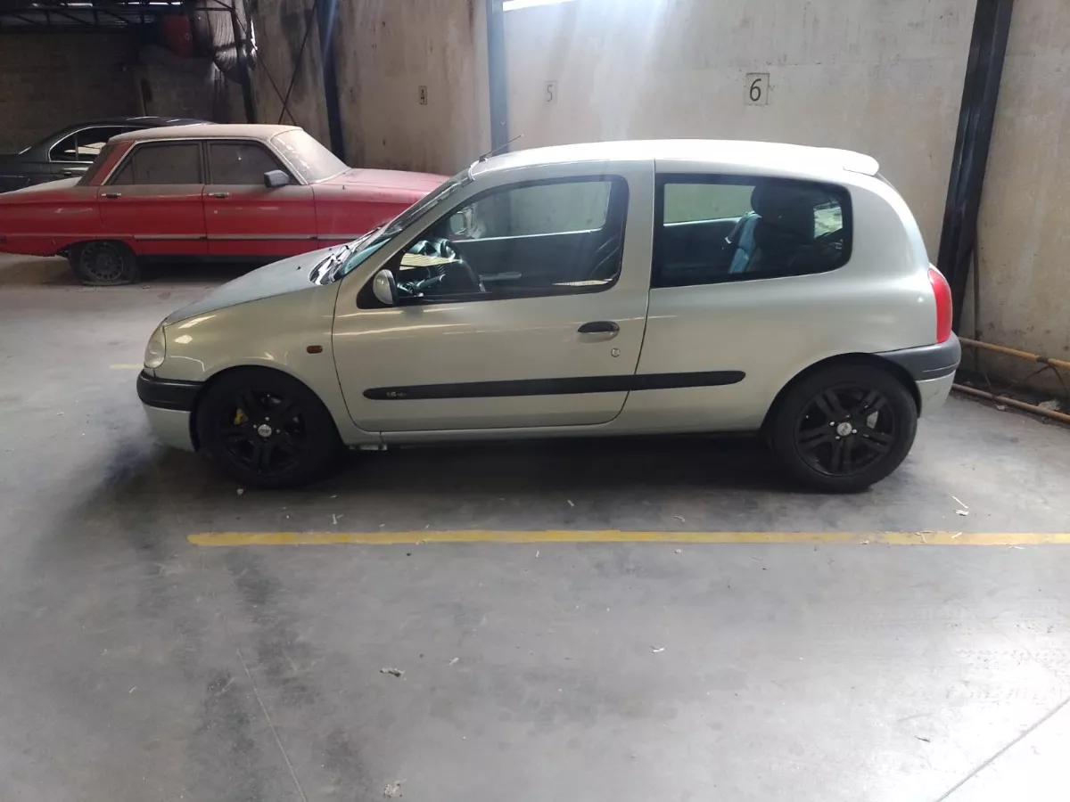 Renault Clio 1.6 Sport