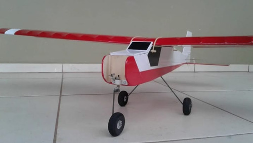 Aeromodelo Elétrico Freedom 96cm Asa Vermelho/branco