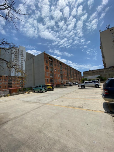 Imagen 6 de 8 de Apartamento En Alquiler En Macuto De 60m2