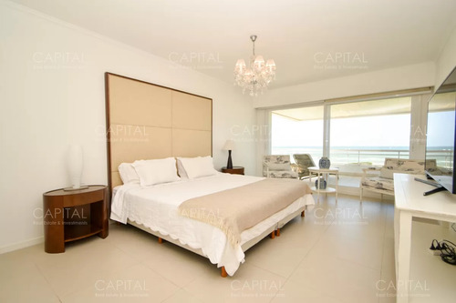 Venta De Exclusivo Penthouse Sobre Playa Brava, Punta Del Este