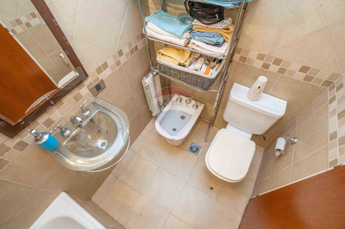 Venta De Depto. 3 Amb.c/cochera En Quilmes Centro