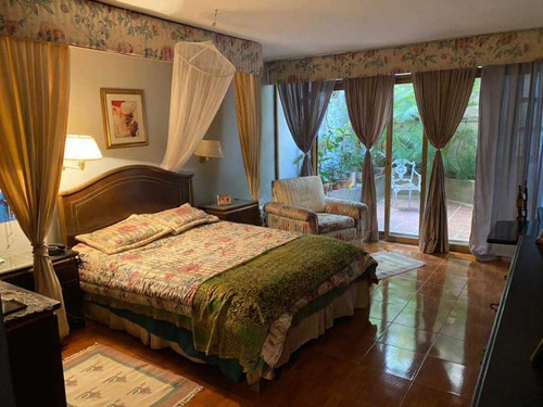 Imagen 11 de 14 de Vendo Apartamento 250m2 4h/3.5b/2p Urb. Miranda 8354