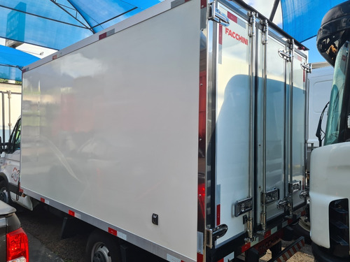 Iveco Daily 35s14 Com Bau Frigorifico Ano 2014 R$ 130.000.