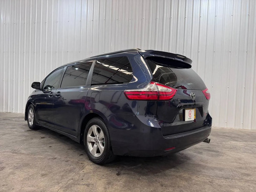 Toyota Sienna Le At 3.5 8psj 4x4