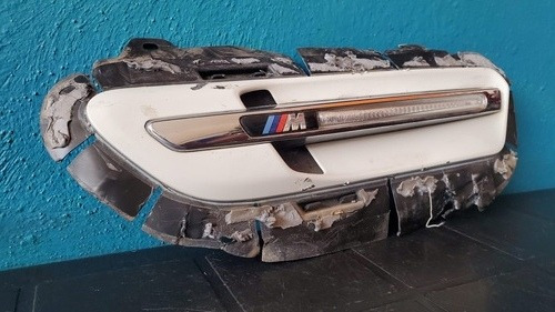 Emblema De Salpicadero Lado Izquierdo Para Bmw X6m 2009-2012 (Usado)