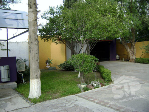 Vendo Terreno Con Casa De Un Piso Col La Aurora En Saltillo