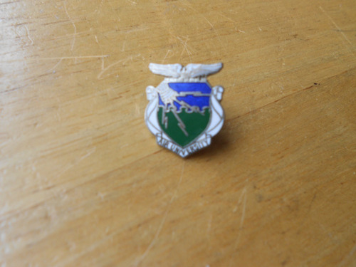 Lucheto Pin Air University   