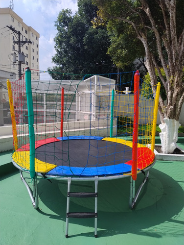 Locaçã Piscina De Bolinhas E Cama Elástica