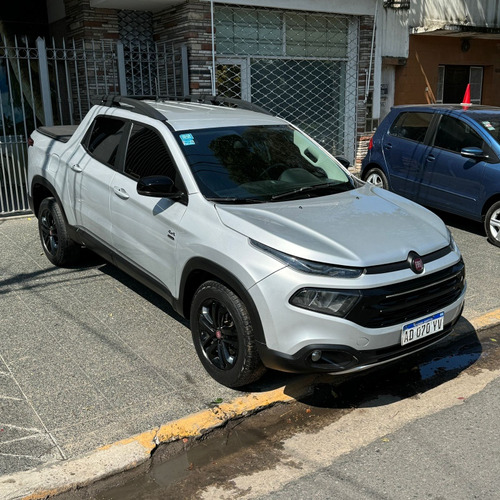 Fiat Toro 2.0 Freedom 4x4 At