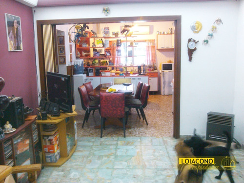 Casa 4 Amb En Venta - Aquino 6000- Loiacono Propiedades