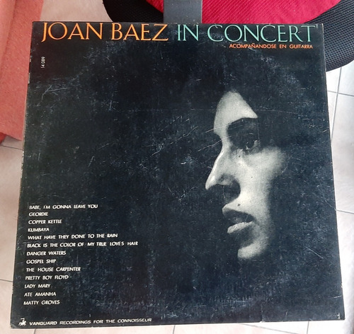 Vinilo Joan Baez In Concert Acompañandose En Guitarra