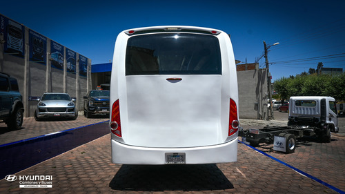 Autobus Isuzu Para 35 Pasajeros