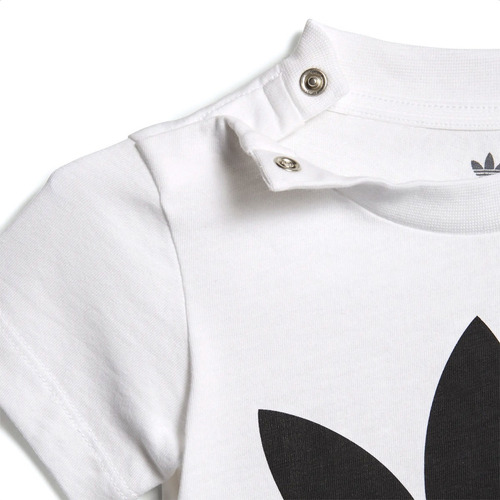 Imagen 6 de 6 de Conjunto adidas Originals Remera Y Short Gift Set Niño Moda