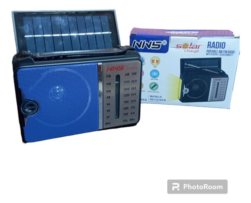 Radio Portable Recargable Con Linterna Panel Solar Ns-8085s
