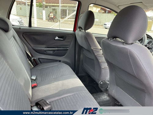 Imagem 8 de 9 de Volkswagen Crossfox 1.6 Mi Total Flex 8v 5p Flex 2011
