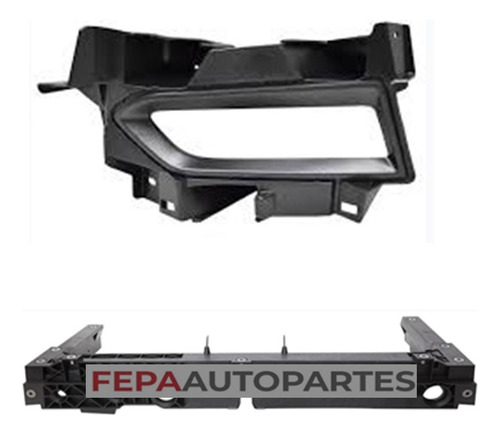 Grilla Marco Tapa Faro Auxiliar Nissan Versa 2020 / 2021