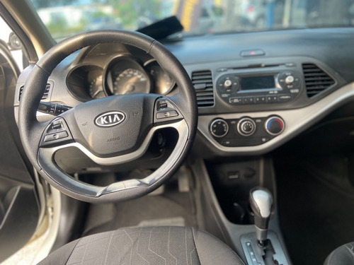 Imagem 8 de 10 de Kia Picanto Ex 1.1 Aut Flex 2012/2013