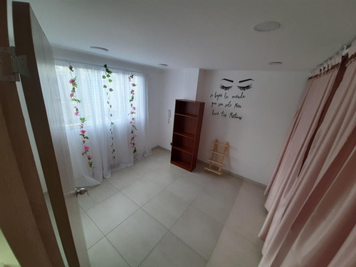 Imagen 10 de 17 de Edificio En Venta En Bogotá Hayuelos. Cod 121132292