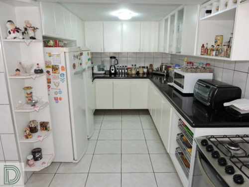 Imagem 7 de 15 de Sobrado Com 4 Dormitórios, Sala 2 Ambientes - Di6600