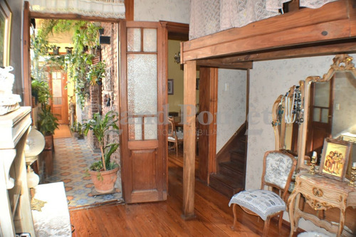 Departamento Tipo Ph De 5 Ambientes C/ Dependencia