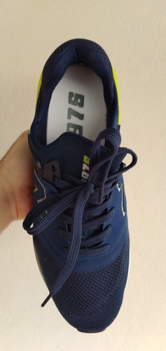 Tênis New Balance Masculino - Tamanho 42