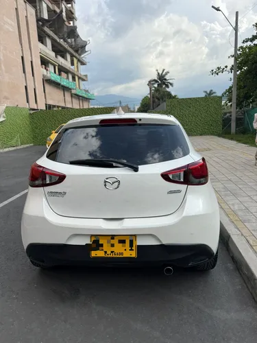 Mazda 2 Grand Touring LX