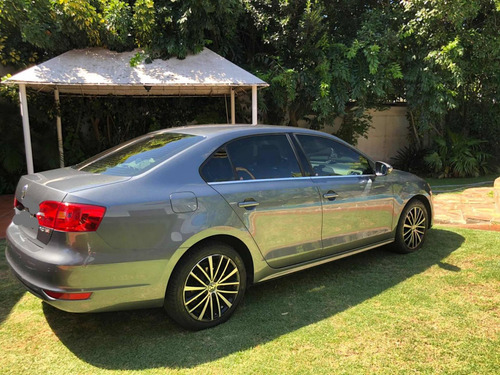 Volkswagen Vento 2.0 Sportline Tsi 200cv Dsg 2013