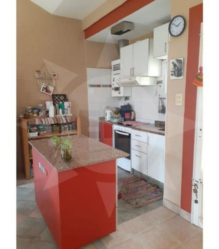 Imagen 5 de 8 de ::: Eib Vende Hermosa Casa Interna :::