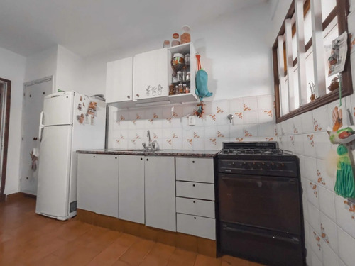 Imagen 7 de 20 de Duplex 3 Ambientes Con Cochera Parque Luro Oportunidad Excelente Estado