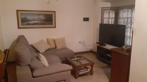 Casa Impecable Amplia 5 Ambientes En Ituzaingó Centro